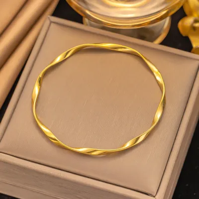 18K Gold Plated Twisted Stainless Steel Bracelet